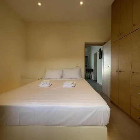 New Sostis & Private Hot Tub Villa