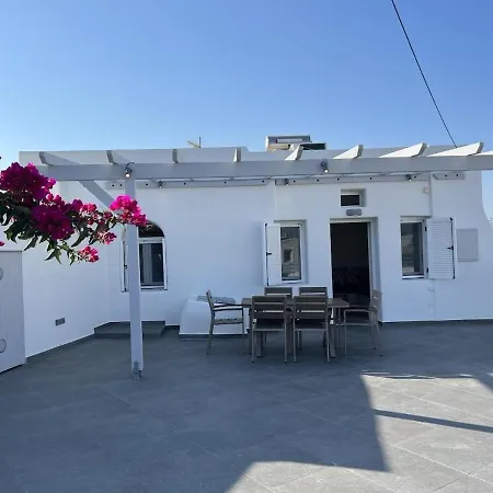 New Sostis & Private Hot Tub