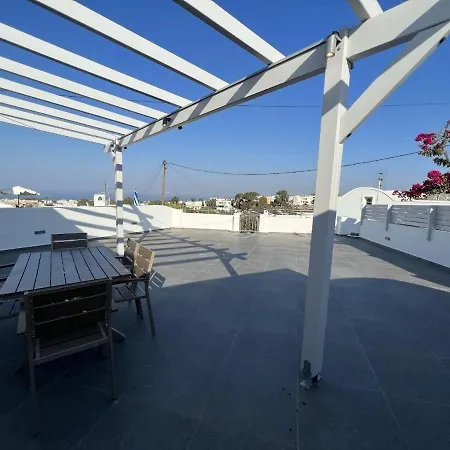 New Sostis & Private Hot Tub