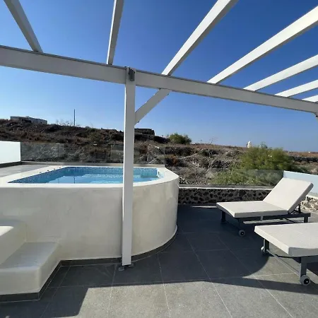 New Sostis & Private Hot Tub Messaria (Santorini)