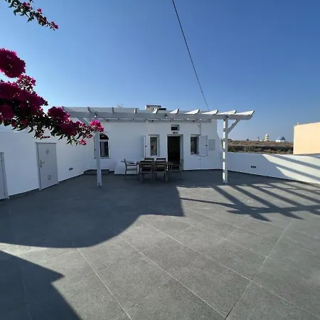 New Sostis & Private Hot Tub *