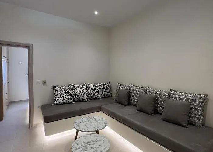 New Sostis & Private Hot Tub Villa